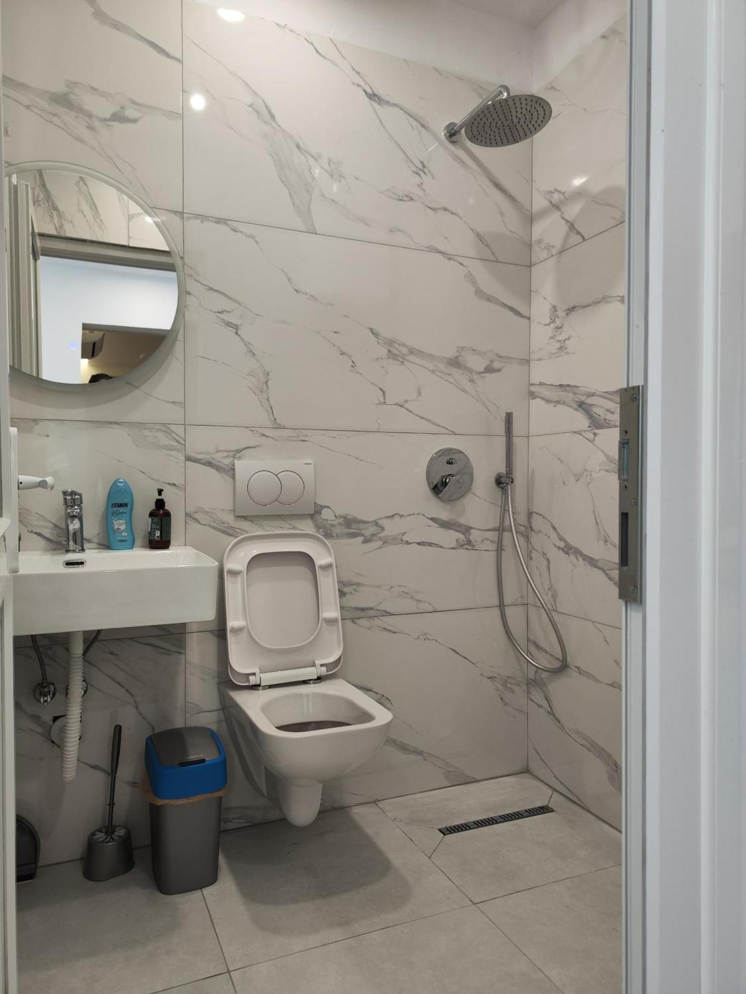 Mia Lake Apartament Tiranë Ngoại thất bức ảnh